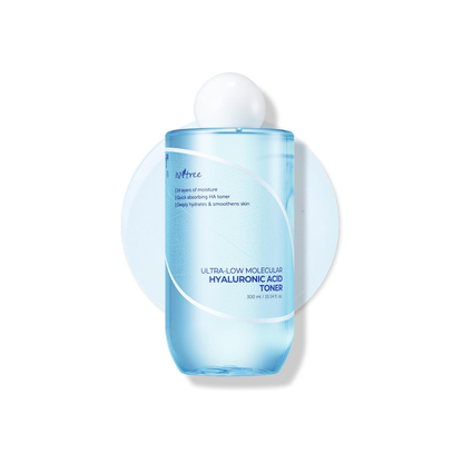 ISNTREE Ultra-Low Molecular Hyaluronic Acid Toner is a fast-absorbing hydrating toner designed to deeply replenish moisture and soothe dehydrated skin. Formulated with deep seawater from Ulleung Island, 14 types of Hyaluronic Acid, Panthenol, Allantoin, Betaine, Glyceryl Glucoside, and Beta-Glucan, it helps lock in hydration, strengthen the moisture barrier, and leave skin feeling fresh, plump, and comfortable. The lightweight vegan formula is suitable for all skin types, especially dry, dehydrated, sensiti